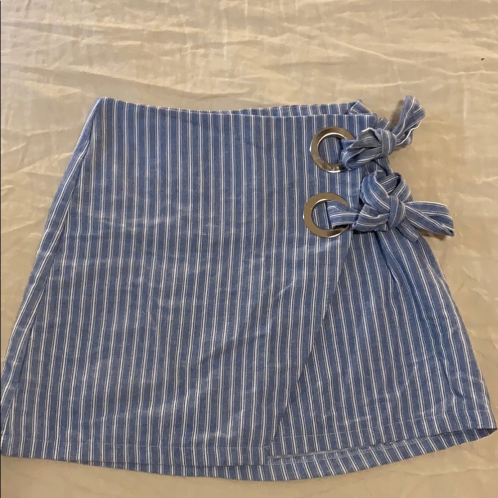 LF White and blue linen skirt